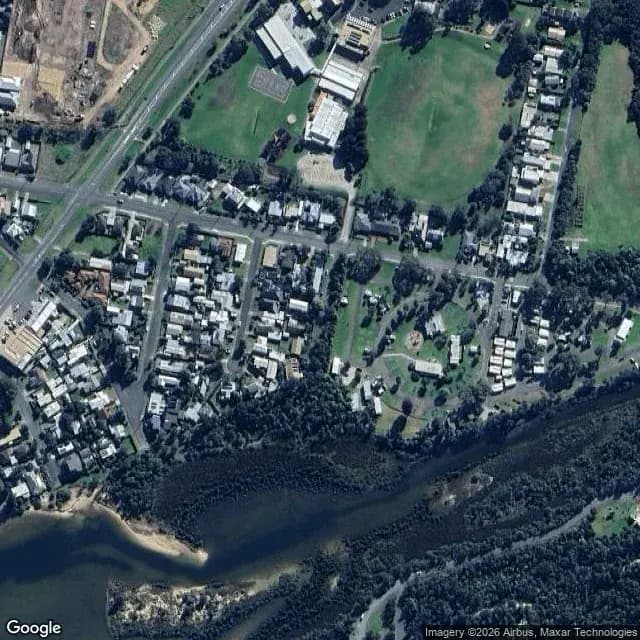 Satellite view of Cunninghame Quay (Lakes Entrance)