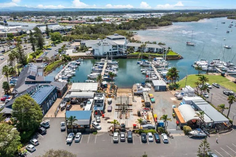 Full service boatyard
